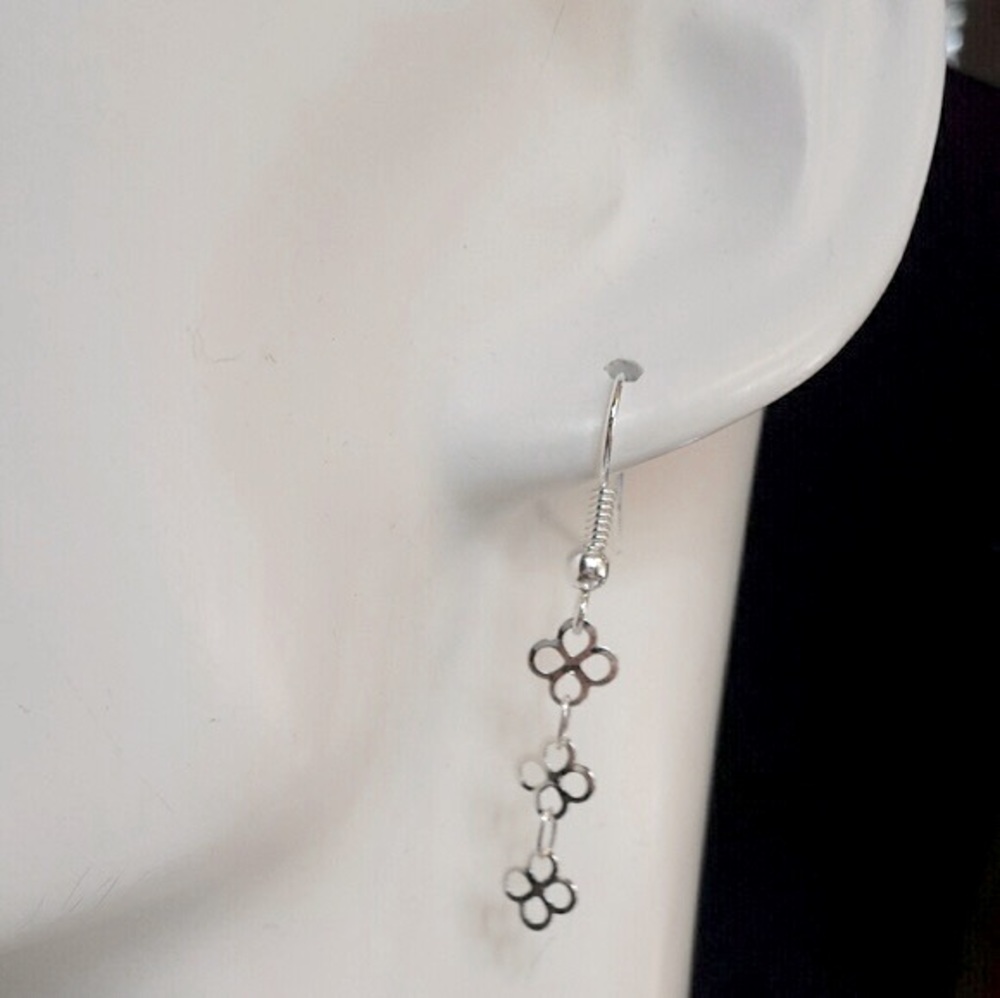 925 Sterling Dangle Earring in silver
